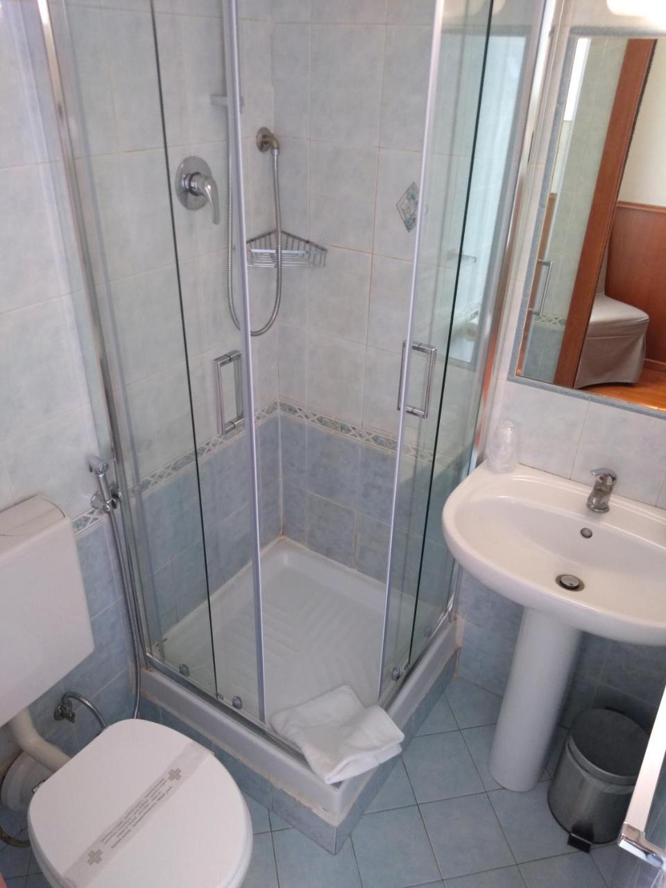 Hotel Twenty Nine Генуя Екстер'єр фото